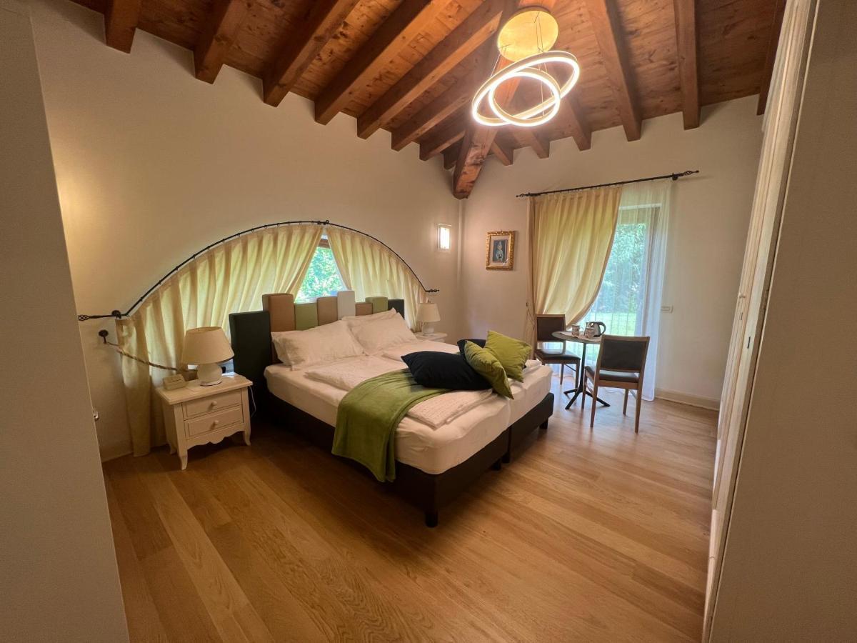 Steba House Savani Barbara Foresteria Lombarda Lonato Esterno foto